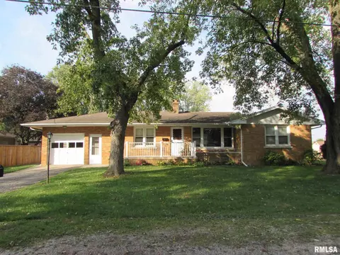217 E Pine St, Metamora, IL 61548 photo 31