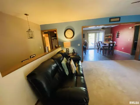 625 Meadow Dr, Macomb, IL 61455 photo 14