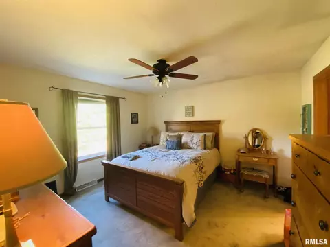 625 Meadow Dr, Macomb, IL 61455 photo 22