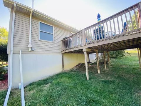 625 Meadow Dr, Macomb, IL 61455 photo 8