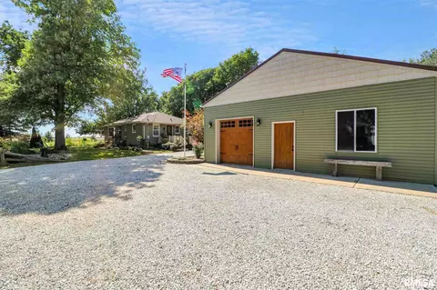8115 N Kickapoo Edwards Rd, Edwards, IL 61528 photo 2