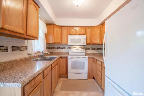 10305 W Timber Rd, Mapleton, IL 61547 photo 6