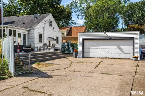 327 N Kickapoo Ter, Peoria, IL 61604 photo 34