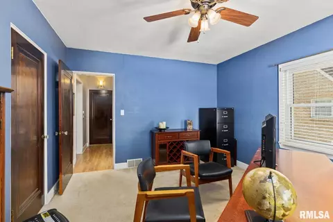327 N Kickapoo Ter, Peoria, IL 61604 photo 20