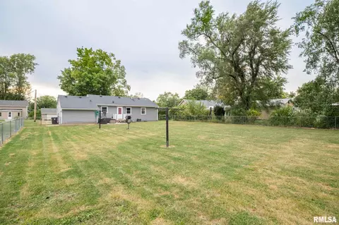 1004 S Oak St, Delavan, IL 61734 photo 38