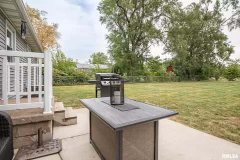 1004 S Oak St, Delavan, IL 61734 photo 46