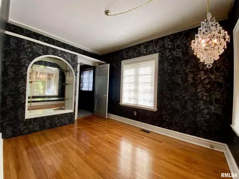 311 S Randolph St, Macomb, IL 61455 photo 8