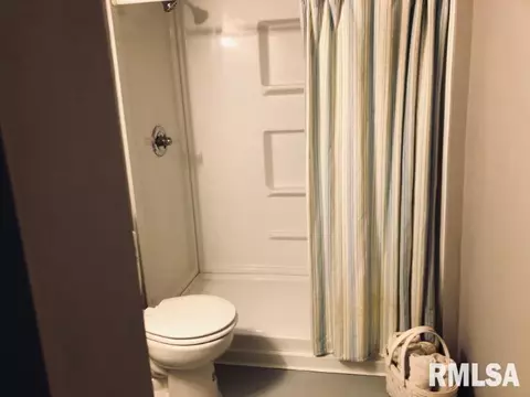 615 S Campbell St, Macomb, IL 61455 photo 23