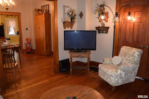 446 E Walnut St, Washburn, IL 61570 photo 21