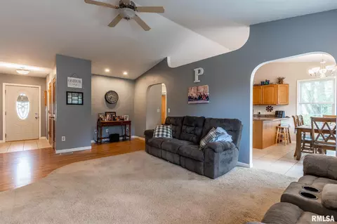 10517 W Sir Galahad Ct, Mapleton, IL 61547 photo 4