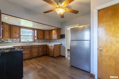 426 Old Germantown Rd, Germantown Hills, IL 61548 photo 10