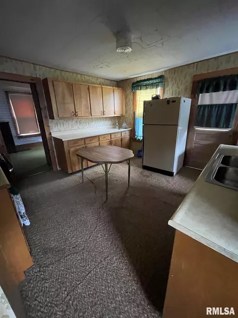 910 E Murray St, Macomb, IL 61455 photo 6