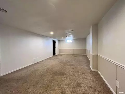 803 W Mcdonough St, Macomb, IL 61455 photo 20