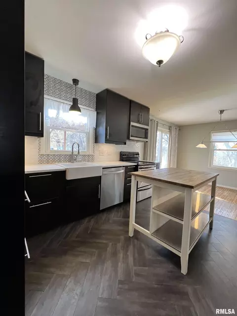 803 W Mcdonough St, Macomb, IL 61455 photo 5