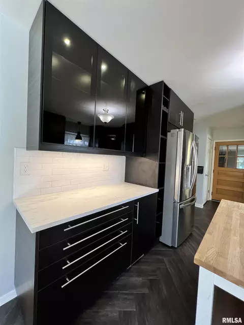 803 W Mcdonough St, Macomb, IL 61455 photo 8