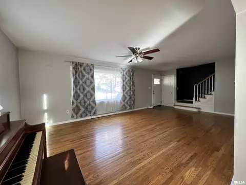 803 W Mcdonough St, Macomb, IL 61455 photo 2
