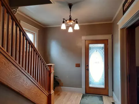 113 E Myrtle St, Canton, IL 61520 photo 5