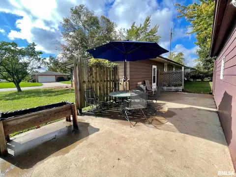 301 1st St, Congerville, IL 61729 photo 30