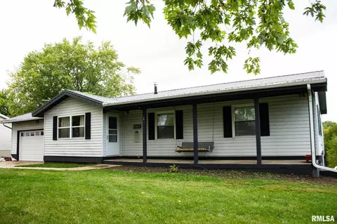 214 Dennis Dr, Eureka, IL 61530 photo 3