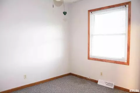 214 Dennis Dr, Eureka, IL 61530 photo 38