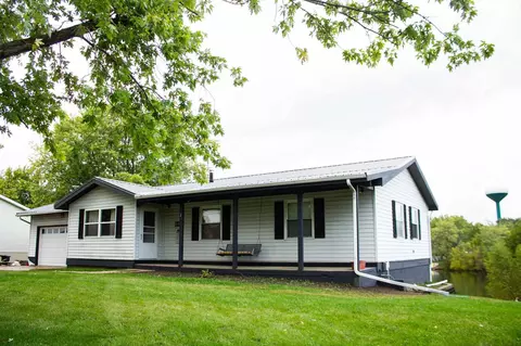 214 Dennis Dr, Eureka, IL 61530 photo 4