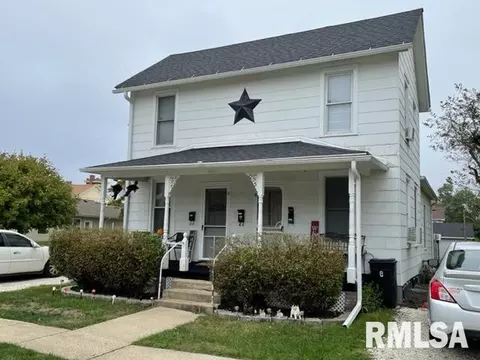306 N Main St, Abingdon, IL 61410 photo 2
