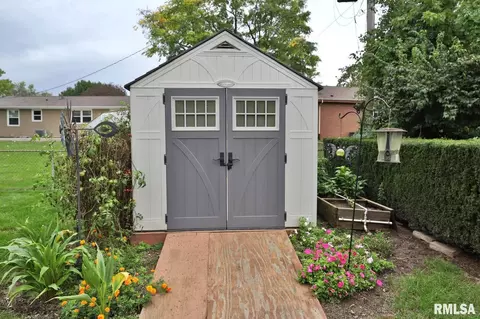 604 Devonshire Rd, Washington, IL 61571 photo 4