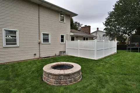 604 Devonshire Rd, Washington, IL 61571 photo 3