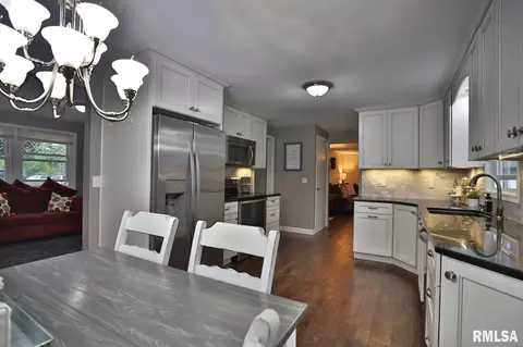 604 Devonshire Rd, Washington, IL 61571 photo 13