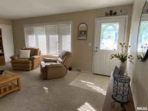 802 W Chase St, Macomb, IL 61455 photo 5