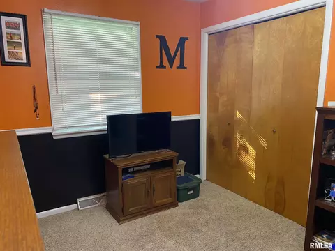 802 W Chase St, Macomb, IL 61455 photo 20