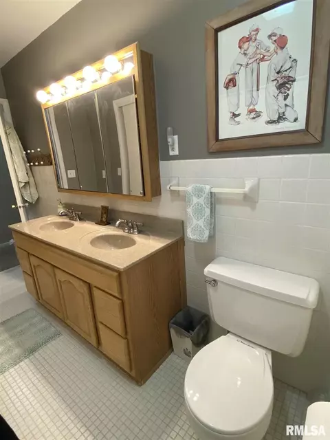 802 W Chase St, Macomb, IL 61455 photo 24