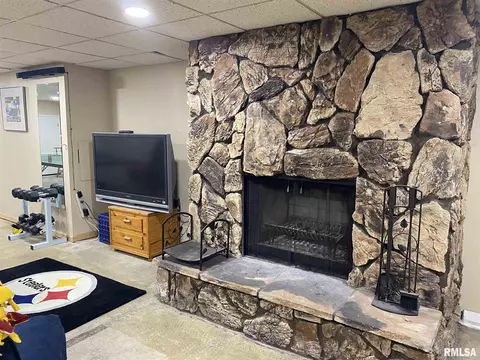 802 W Chase St, Macomb, IL 61455 photo 30