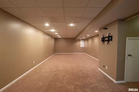1505 Red Brook Ct, Metamora, IL 61548 photo 33