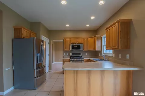 1505 Red Brook Ct, Metamora, IL 61548 photo 10