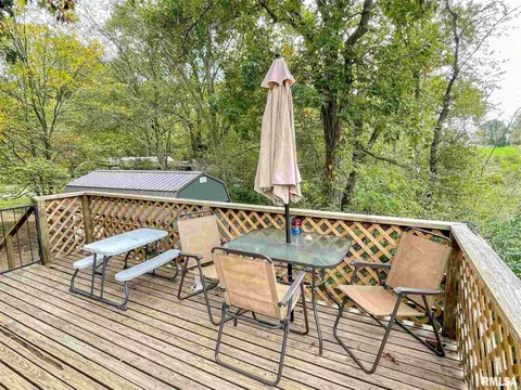 98 Thrush Ave, Pekin, IL 61554 photo 31