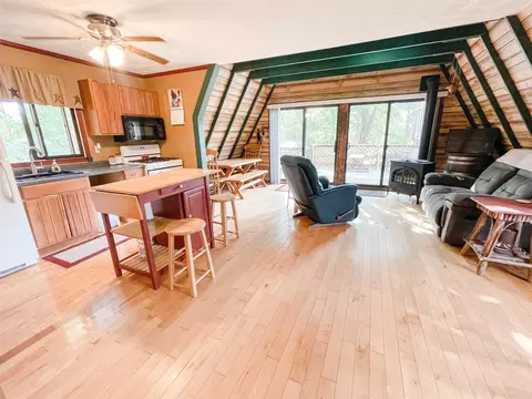 98 Thrush Ave, Pekin, IL 61554 photo 8