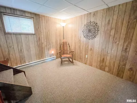 98 Thrush Ave, Pekin, IL 61554 photo 25