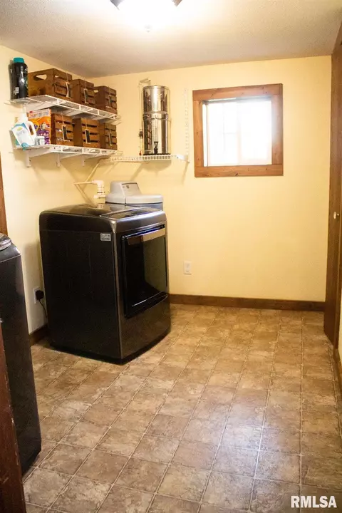 18130 River Rd, Danvers, IL 61732 photo 29