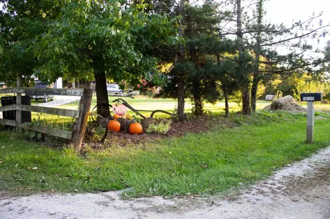 18130 River Rd, Danvers, IL 61732 photo 2