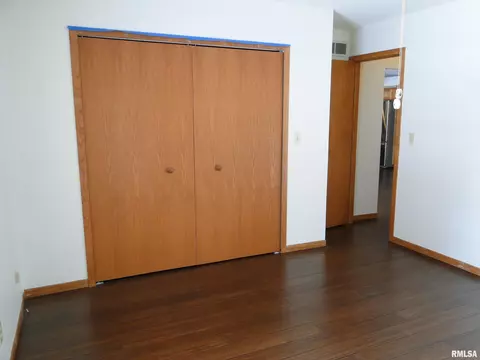 307 E Yeiser St, Macomb, IL 61455 photo 17