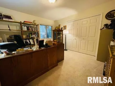 1400 Stacy Ln, Macomb, IL 61455 photo 10