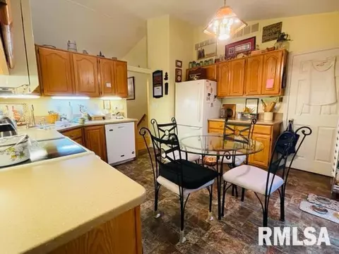 1400 Stacy Ln, Macomb, IL 61455 photo 5