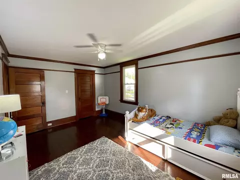 210 W Burton Ave, Eureka, IL 61530 photo 23