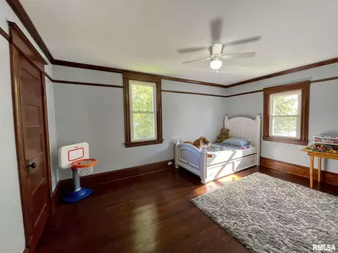 210 W Burton Ave, Eureka, IL 61530 photo 25