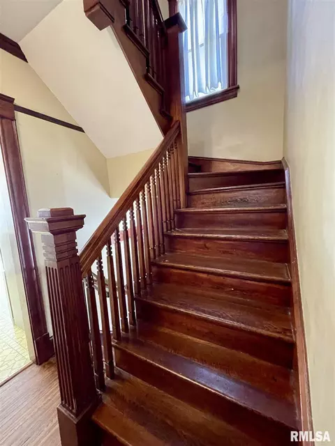 210 W Burton Ave, Eureka, IL 61530 photo 31