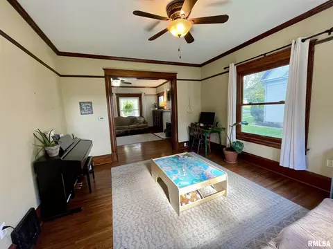 210 W Burton Ave, Eureka, IL 61530 photo 14