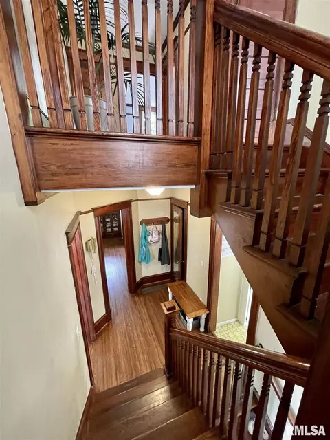 210 W Burton Ave, Eureka, IL 61530 photo 30