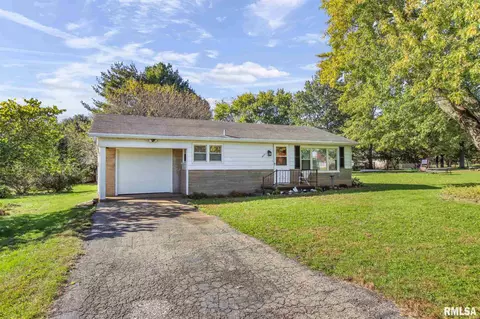 6314 E Beach Dr, Chillicothe, IL 61523 photo 1