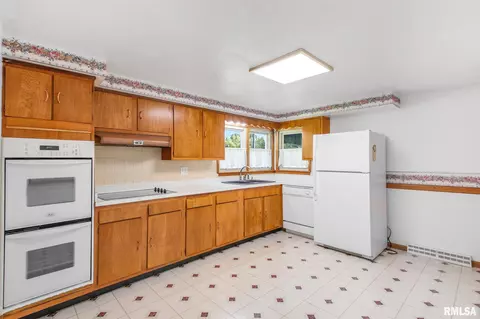 6314 E Beach Dr, Chillicothe, IL 61523 photo 11